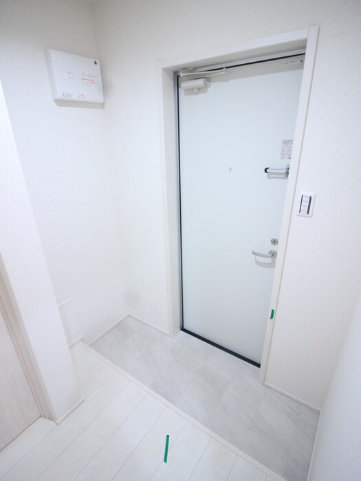 物件内観写真15　(玄関)