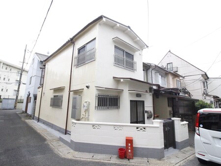 ｲｰｽﾄ大塚南溝30番館外観写真
