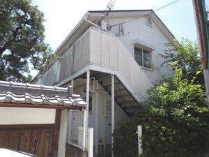 ホワイトハイム外観写真