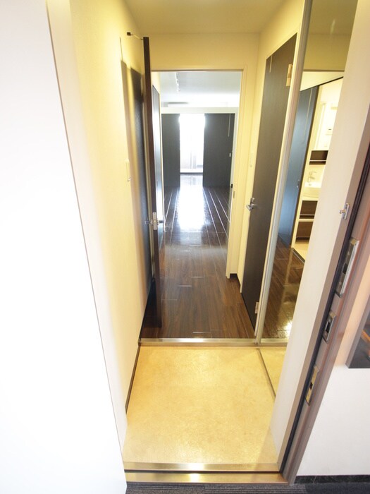 物件内観写真18　(廊下)