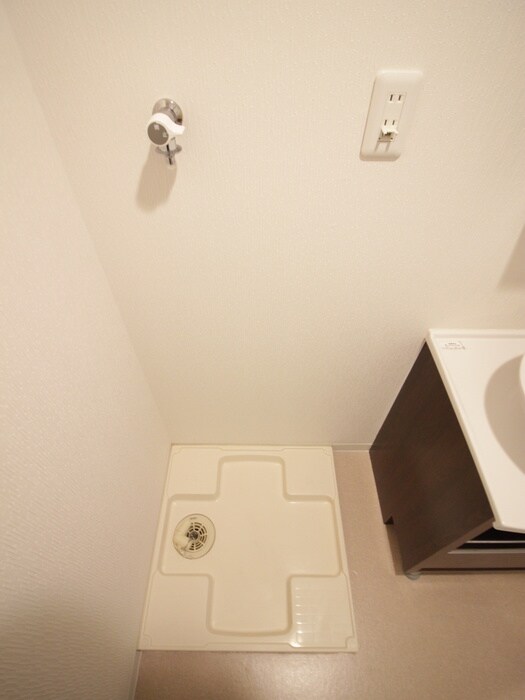 物件内観写真19　(洗濯機置場)