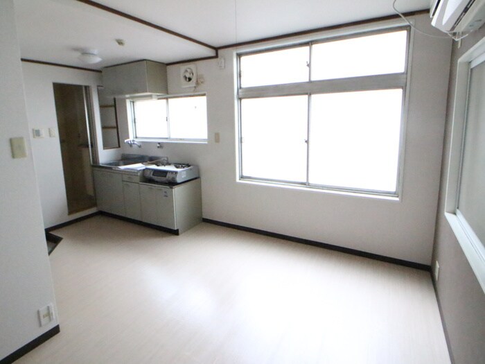 物件内観写真7　(居室)