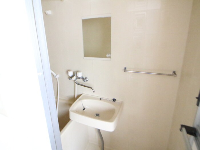 物件内観写真12　(洗面)