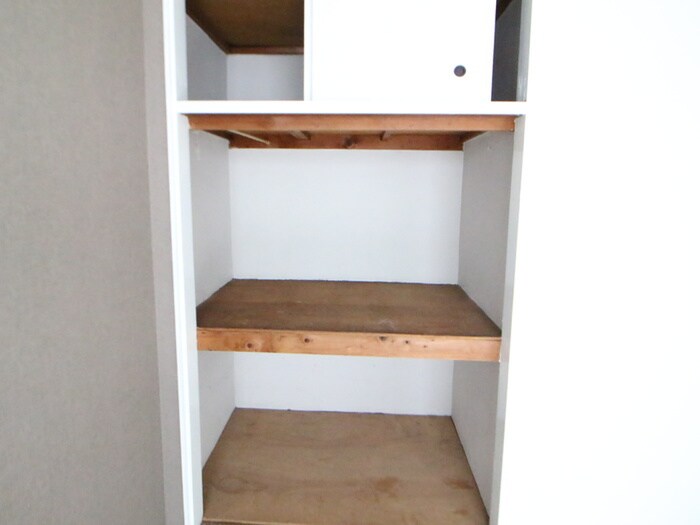 物件内観写真15　(収納)