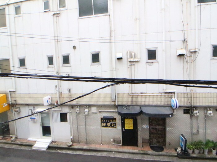 物件内観写真17　(室内からの展望)