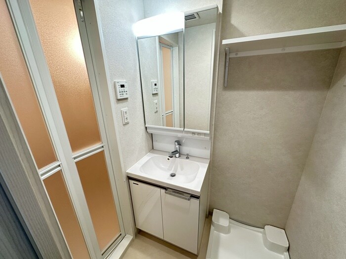 物件内観写真9　(洗面)