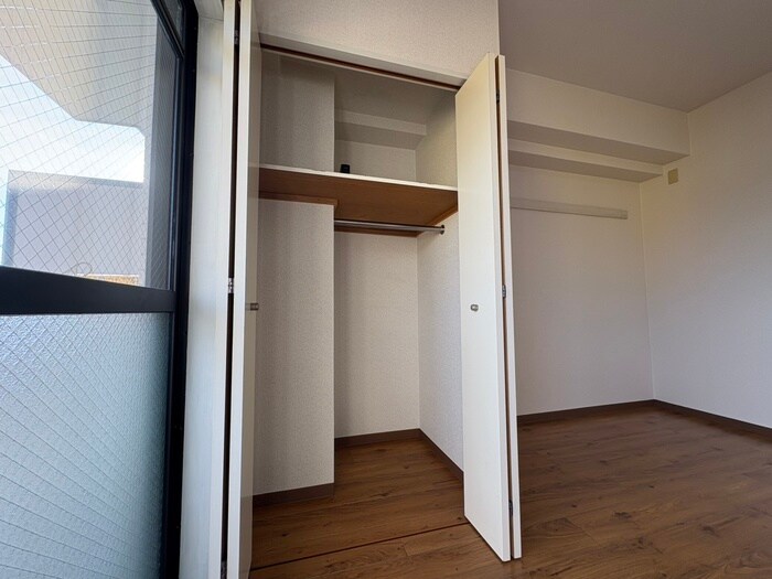 物件内観写真11　(収納)