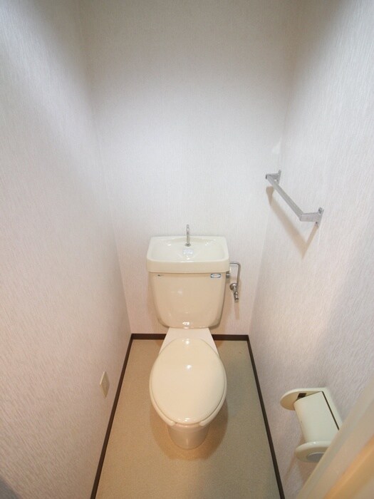 物件内観写真12　(トイレ)