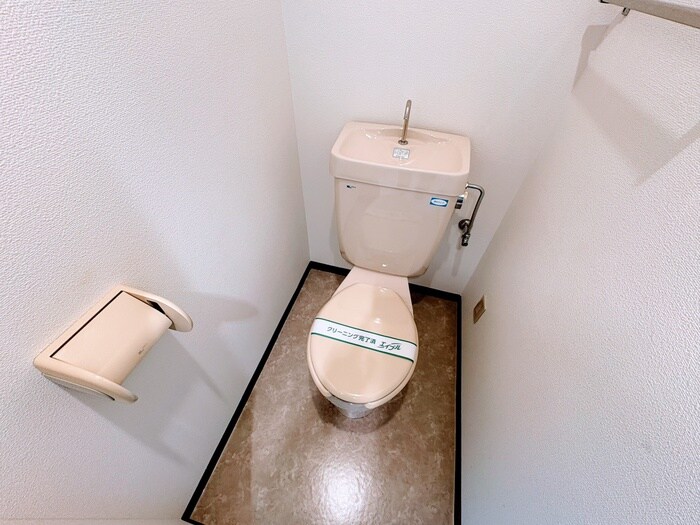 物件内観写真15　(トイレ)