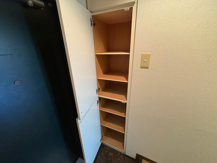 物件内観写真18　(靴箱)