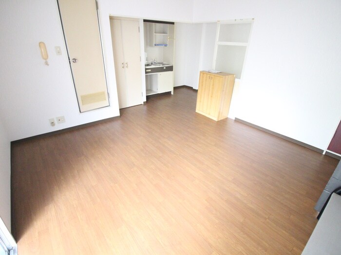 物件内観写真4　(居室)