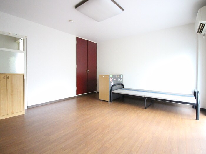 物件内観写真5　(居室)