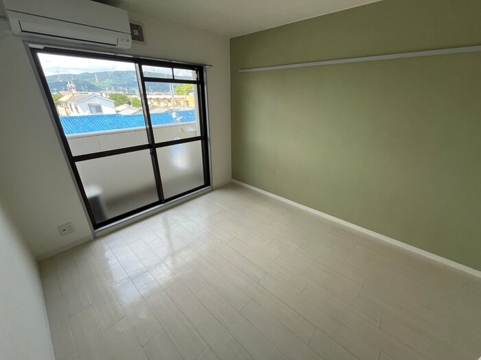 物件内観写真10　(居室)