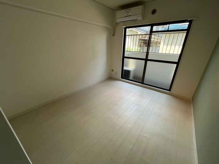 物件内観写真11　(居室)