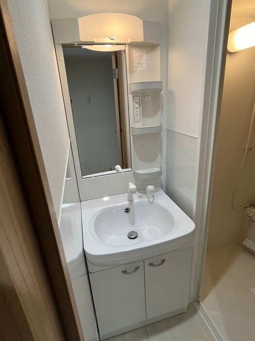 物件内観写真12　(洗面)