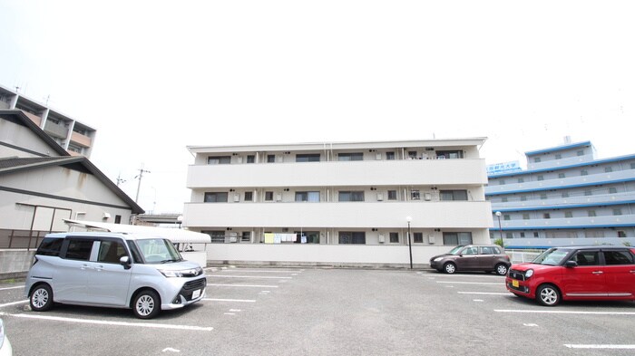 物件外観写真3　(外観写真)