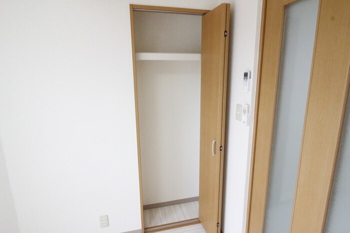 物件内観写真15　(収納)