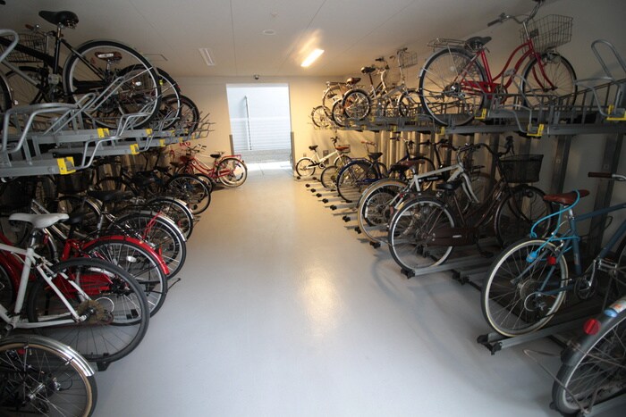 物件外観写真5　(駐輪場)