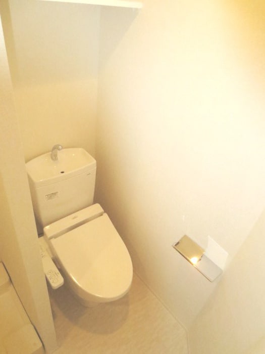 物件内観写真14　(トイレ)