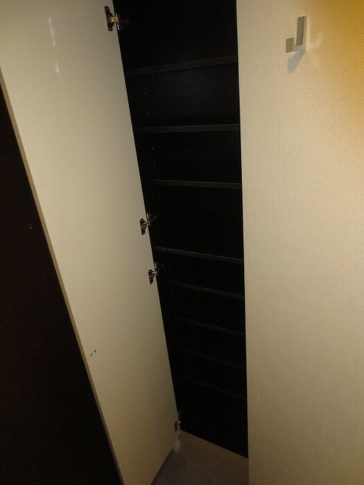 物件内観写真14　(靴箱)
