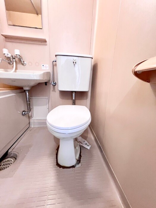 物件内観写真12　(トイレ)