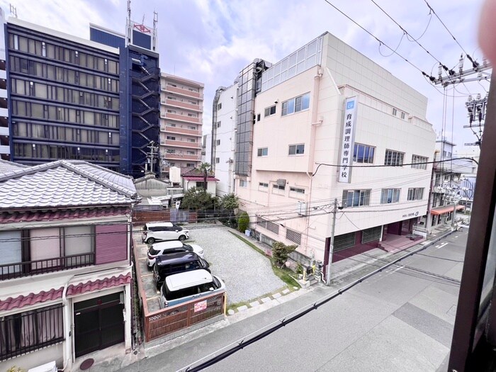 物件内観写真21　(室内からの展望)