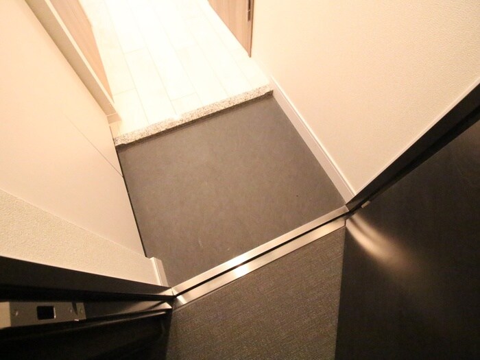 物件内観写真15　(玄関)