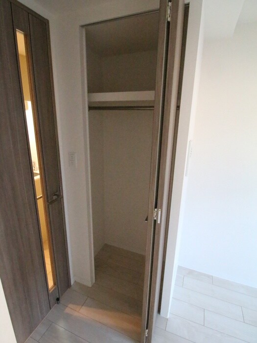 物件内観写真18　(収納)