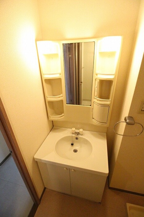 物件内観写真9　(洗面)