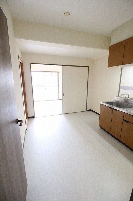 物件内観写真12　(居室)