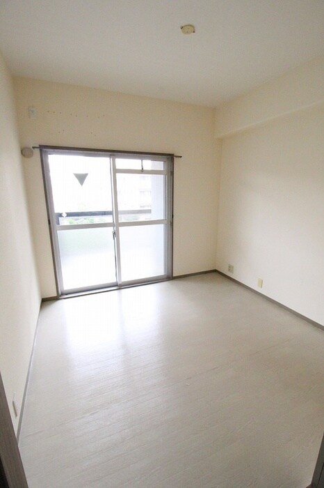 物件内観写真13　(居室)