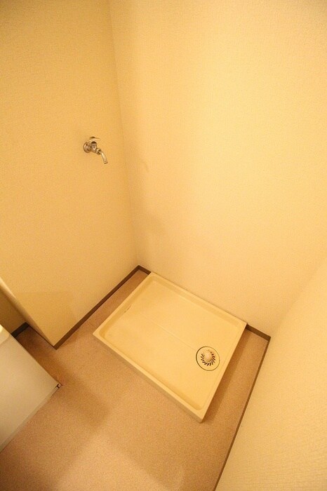 物件内観写真18　(洗濯機置場)