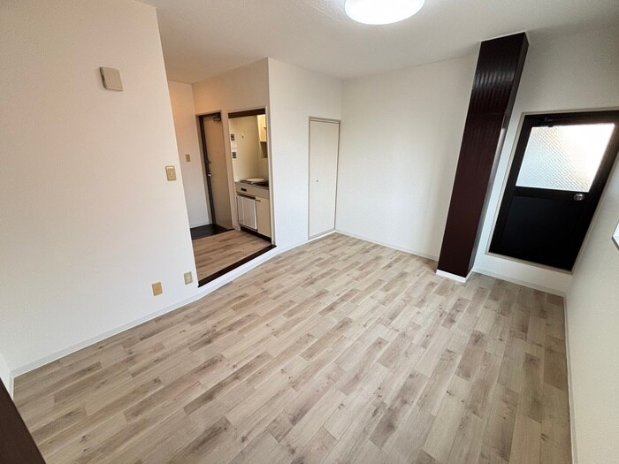 物件内観写真7　(居室)