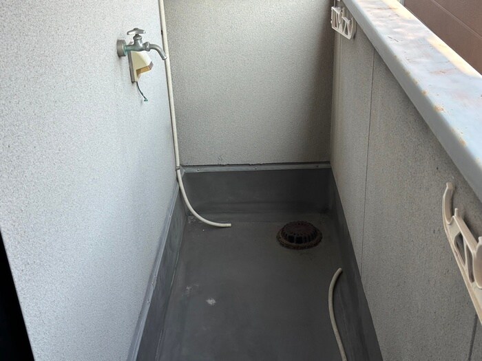 物件内観写真9　(洗濯機置場)