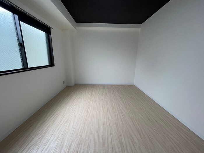 物件内観写真11　(居室)