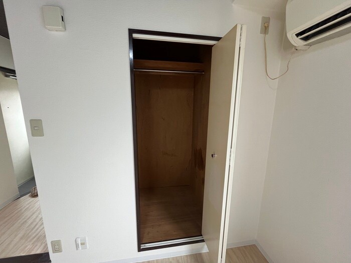 物件内観写真12　(収納)