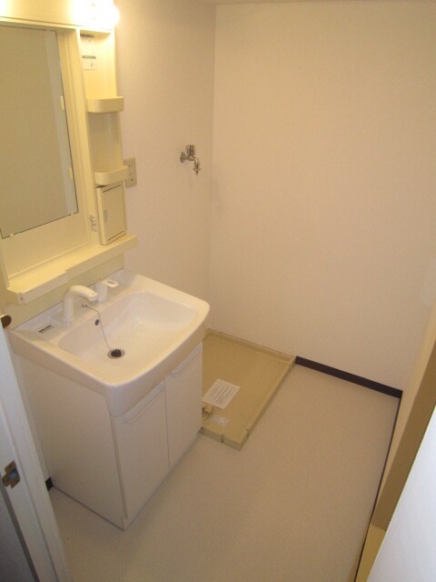 物件内観写真8　(洗面)