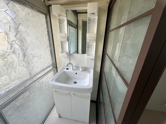 物件内観写真9　(洗面)