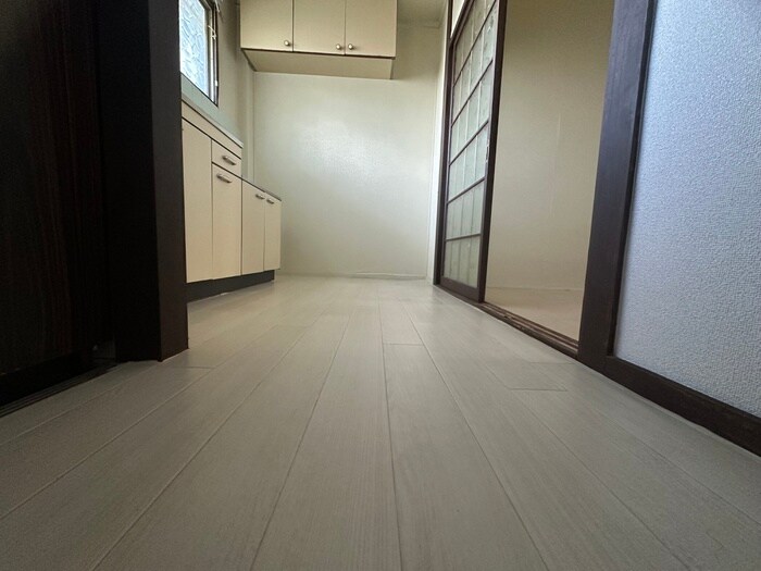 物件内観写真17　(廊下)