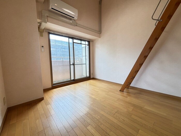 物件内観写真8　(居室)