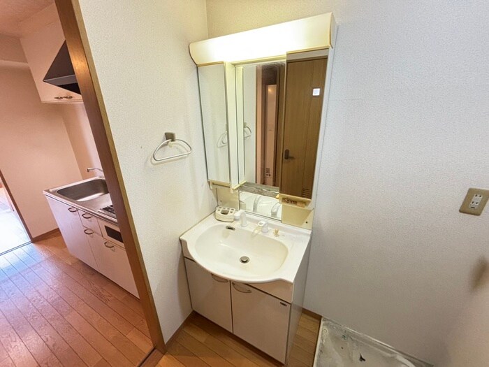 物件内観写真13　(洗面)