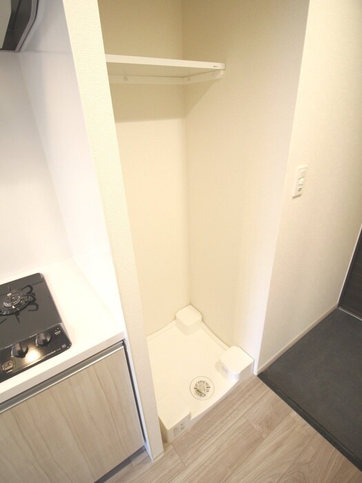 物件内観写真13　(洗濯機置場)