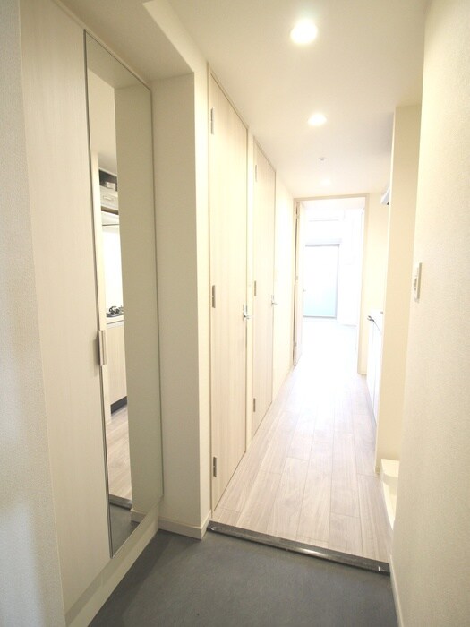 物件内観写真17　(廊下)