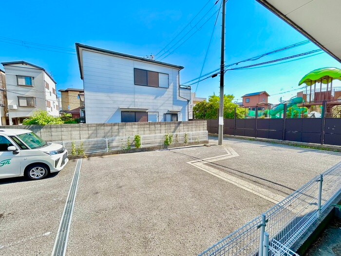 物件内観写真17　(室内からの展望)