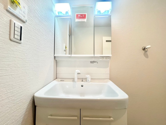 物件内観写真8　(洗面)