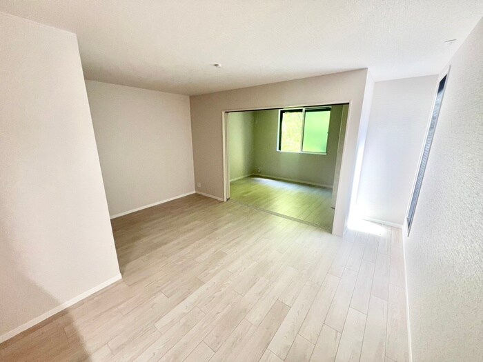 物件内観写真12　(居室)