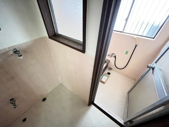 物件内観写真10　(洗濯機置場)