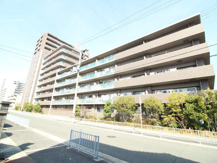 ｴﾙｸﾞﾚｰｽ新金岡ﾛｰﾚﾙｺｰﾄ（904）