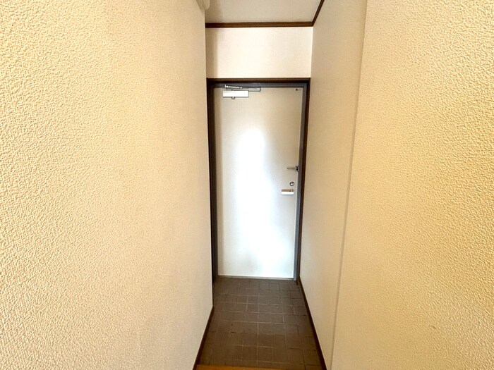 物件内観写真19　(玄関)