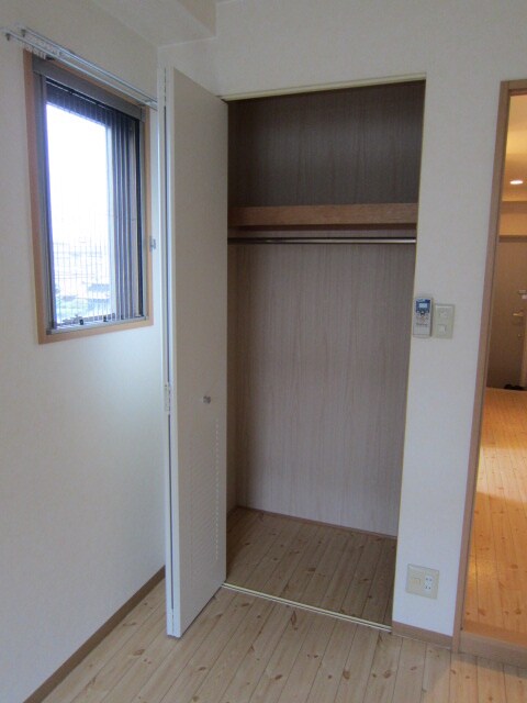 物件内観写真11　(収納)